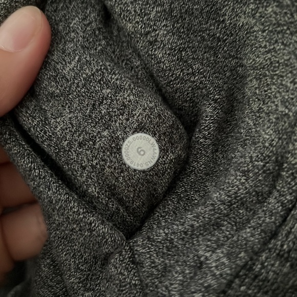 Lululemon Scuba Full-Zip Hoodie - Picture 3 of 8